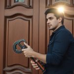 Cómo abrir una puerta cerrada con llave en Argentina